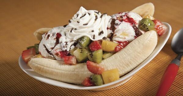 HeladosBugui's tweet photo. Que #Alegría desayunar con #helado. Sí se puede! Lo mezclas con frutas y cereales y te queda un nutritivo plato. http://t.co/nWiedbNh5o