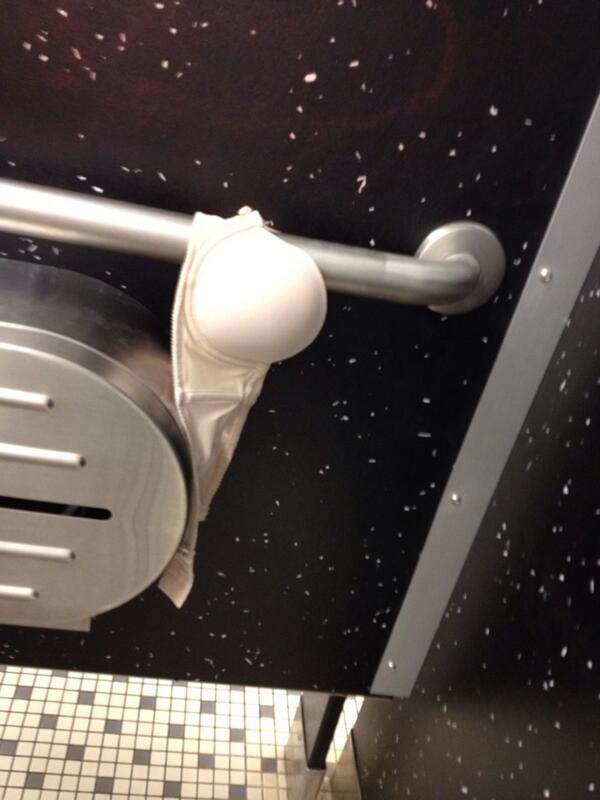 toni_prows's tweet image. #miltonproblems bras in the bathroom