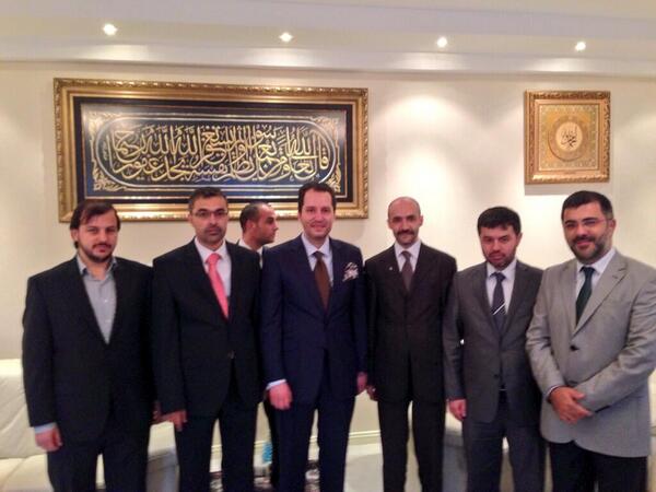 ZaferEmanetoglu's tweet photo. Güzel bir hatıra... Erbakan Vakfı açılışı Balgat/Ankara http://t.co/Mlab7ZUWgK