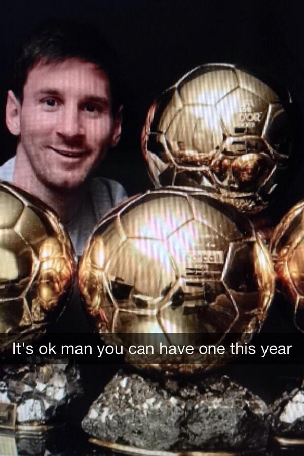 HobbieStuart's tweet photo. Messi takes a quick selfie before bed and snapchats Ronaldo http://t.co/3Eykz2caeI