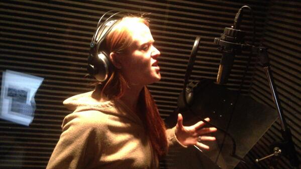 ScndaryInspctn's tweet photo. Kim rips the microphone a new one while recording our next @ScndaryInspctn song http://t.co/wuEiIb9zDK