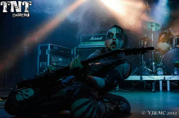 vikinga99's tweet photo. @RukKillus. @Killus_official. @TNTRADIOROCK http://t.co/WtGLQ2dBDZ