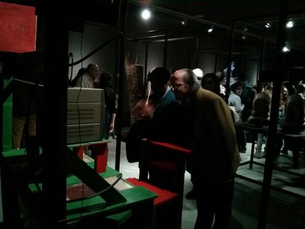 LaCasaEncendida's tweet photo. Franklin nos cuenta los detalles de su obra #MundoExtreme http://t.co/DVEWQ5cJXQ