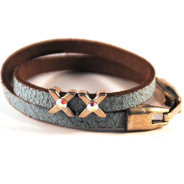 SamenHip's tweet photo. Mooie lederen armbanden vanaf €14,95. Leuk om kado te geven en te krijgen.
http://t.co/wevYMyrJmv http://t.co/9NXEkwNDgy