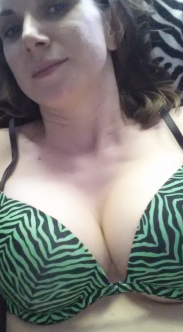 I'm amazed how big my boobs look sometimes!  @TuesdayTitty   @pornstartweet  #TitsoutTuesday  #boobies