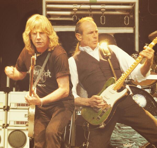 StatusQuo2013's tweet photo. Fran and Rick rocking all over the world !!! #quoforone http://t.co/iLKV2TgsOr