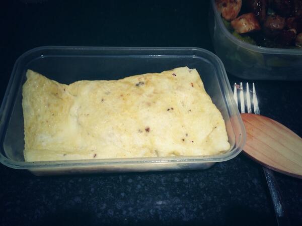 #meal1 omelettes and tuna roll. Loving cold omelettes at the mo!! <a href="/BBDatabase/">Bodybuildingdatabase</a> <a href="/Luke_bigcat/">𝐿𝓊𝓀𝑒</a> #prepping