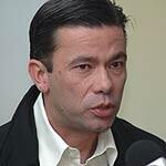 Si estás de acuerdo que La MUD debería dejar que  <a href="/GerardoBlyde/">Gerardo Blyde</a> sea reelecto alcalde de Baruta dale RT