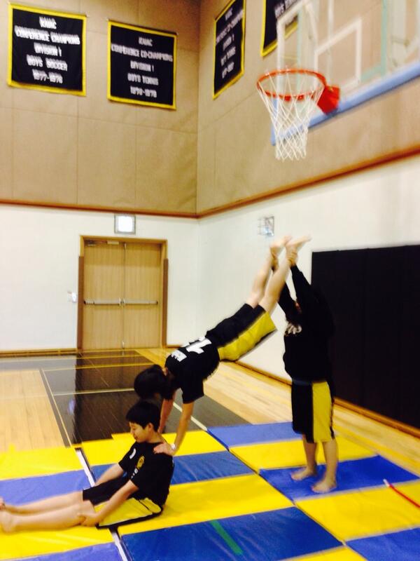 alisonpearse's tweet photo. #gr7 #balanceitapp 3person balance #inquirer #myp #tcis #physed http://t.co/qFLw0sldbA