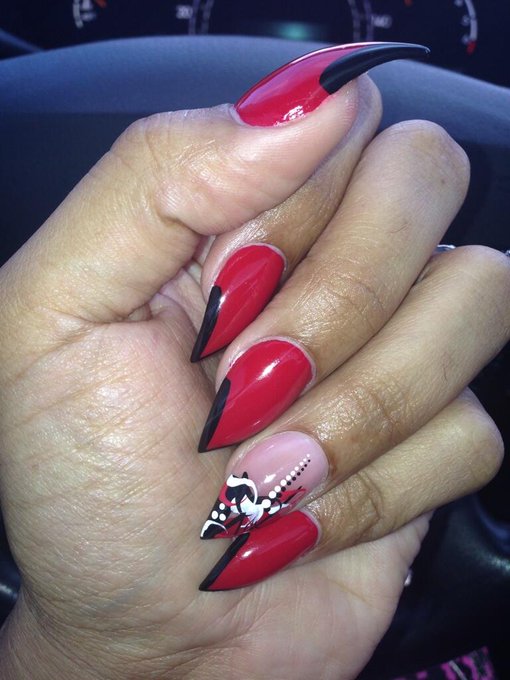 Watch SexiiTrina's leaked NSFW photo on TwXstars