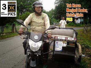 Cerita Penarik Becak Motor, Bukan Kader tapi Selalu Pakai Atribut PKS.  #AYTKTM zilzaal.blogspot.com/2013/11/cerita…
