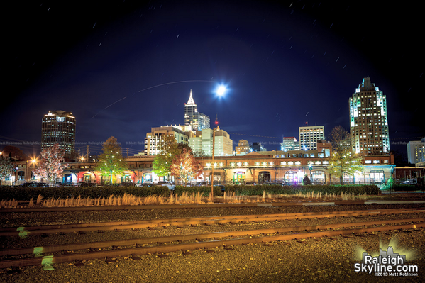 BuzzFeedNews's tweet image. .@NASA Minotaur I Rocket Blasts Off From Virginia With Record Payload buzzfeed.com/michaelrusch/n…