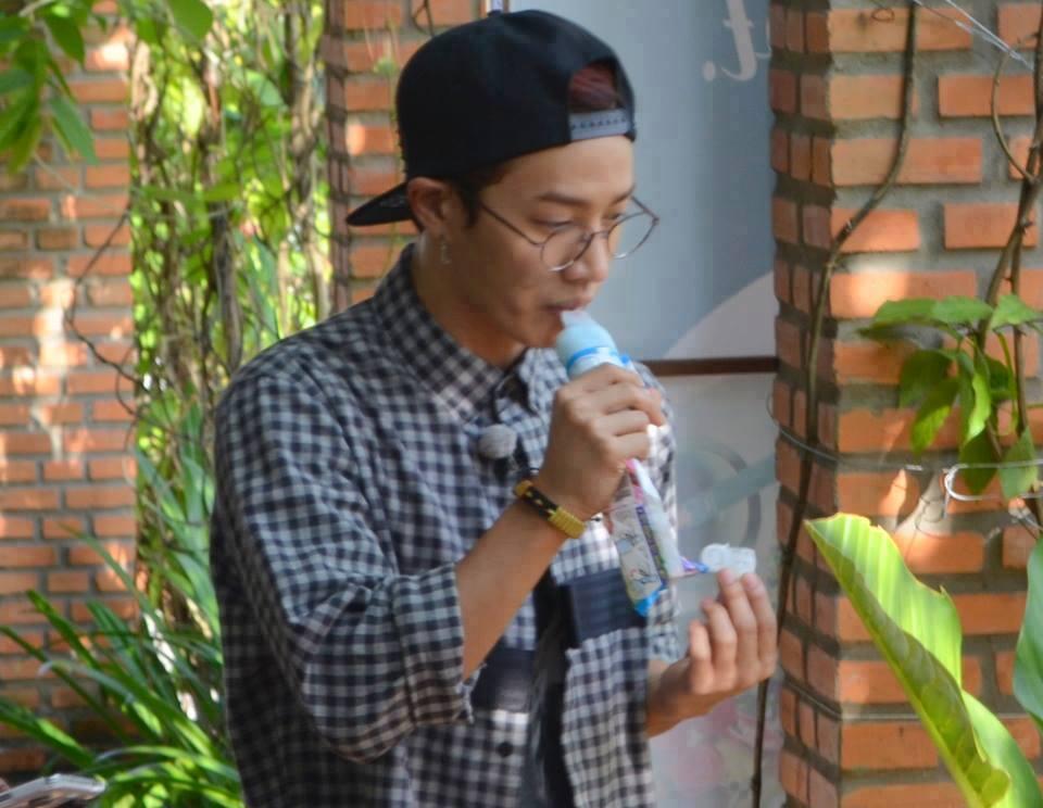 BZfSOJ5CQAAH6lA.jpg:large