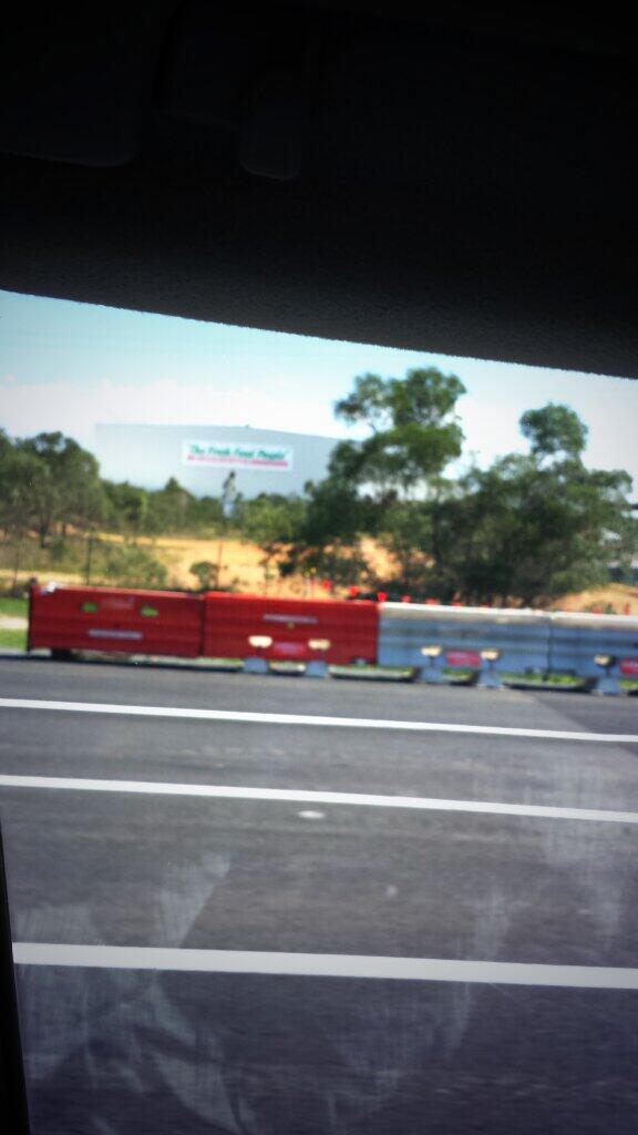 2941ServiceTeam's tweet photo. Going past the Brisbane DC! http://t.co/qZKXT8iHAU