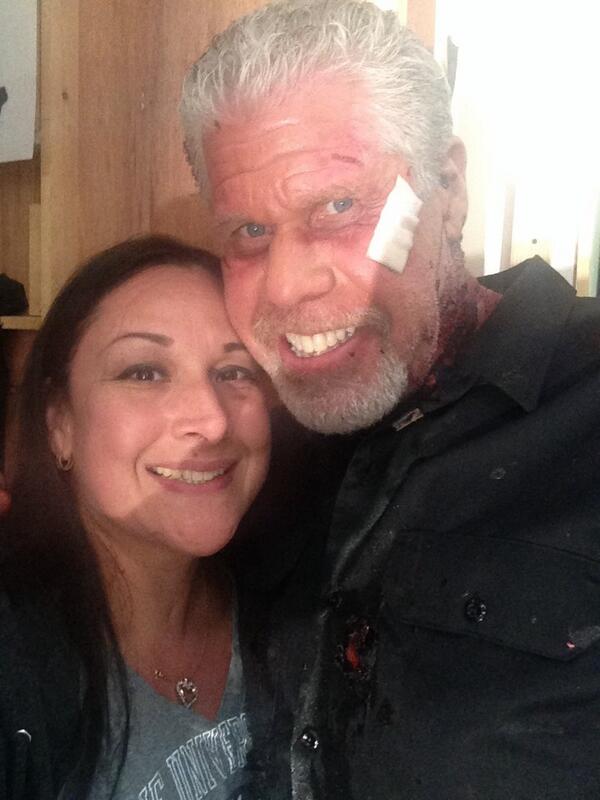 TvAnything's tweet photo. @perlmutations is a mensch.  In every sense of the word. #justafleshwound #nevermindthesqurtingjugular #SOAFX http://t.co/lS5fKf6V0K”