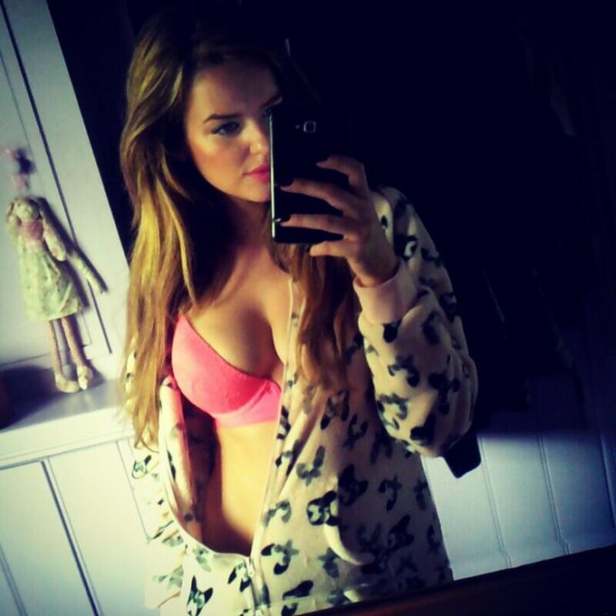 #HappyWednesday everybody♥ 2more days till weekend! #PreFriskyFriday @Playboy_NL @PlayboyDotRu @Playboy