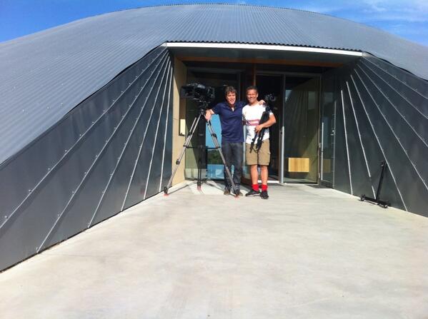 Peter_Colquhoun's tweet photo. The steel dome house featured tonight on #Sandcastles. Its on after some pomie home show. 7Two , 10.10pm http://t.co/ViaHtBcrGb