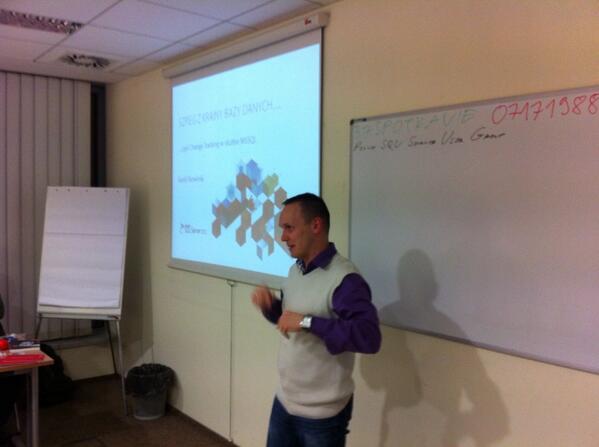 KoprowskiT's tweet image. @PLSSUG MeetUp in Wroclaw just started / on stage #KamilNowinski about #changetracking