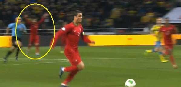 ReaI_Madrid_CF's tweet photo. Increíble, Cristiano aun no ha encarado al portero y sus compañeros ya celebran el gol. http://t.co/KjyZBRqRJ2