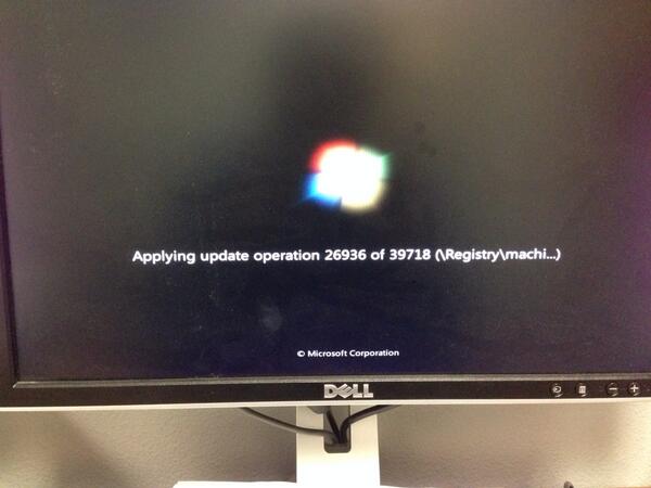 bennyplatt's tweet image. Really...??? If this is how my day is going to go...I&apos;m going back to bed. #oldcomputerproblems