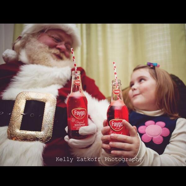 KellyZatkoff's tweet photo. @Faygo 35 more days to Christmas!! http://t.co/7X9QnkXfeG