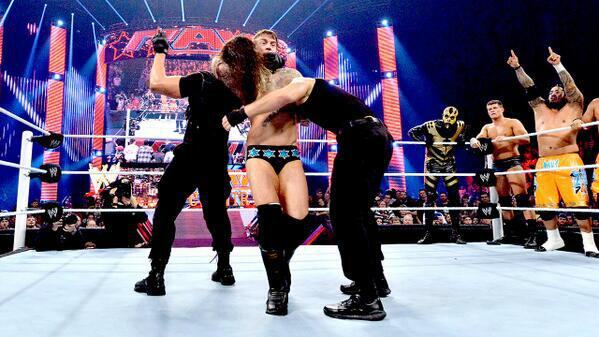 Mary14348889's tweet photo. @ma56925327 @h41994 @CMPunk cool..my Hero punkok http://t.co/U1KZ07h35e