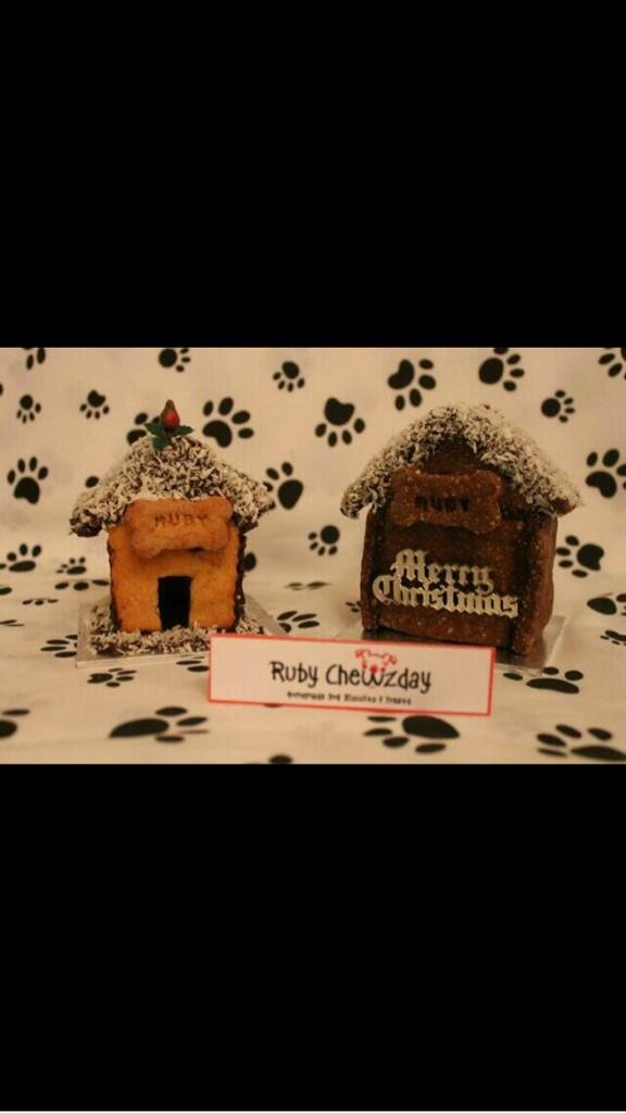 RubyChewzday's tweet photo. One follower away from 300! 🎊🎉🎊 Get into the Xmas spirit with our new Christmas treats! Message us on Facebook http://t.co/7Sxayri4eZ