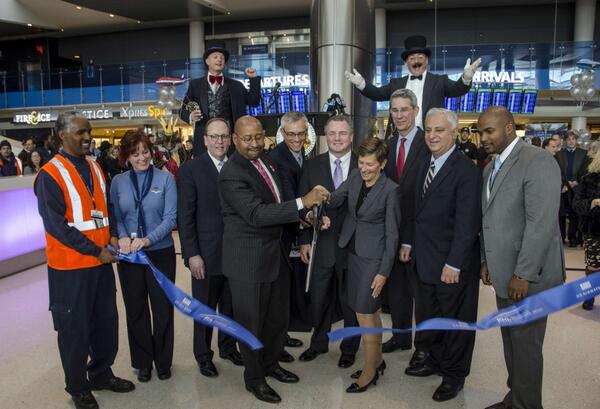 PHLAirport tweet picture