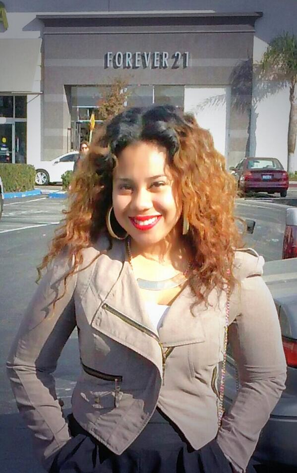 tvjr95's tweet image. She said I'm doing too much but hello you are my 1st baby...deal with it. Lol #First Day #WorkingWoman #GetnIt