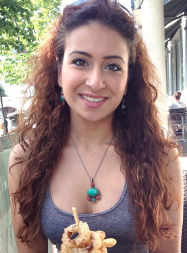crownjulez's tweet photo. i miss the summer... and freakin huge burgers http://t.co/Ay0g9bVkOr