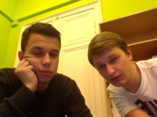 eidzii's tweet image. Ar Redžu biški besis jau! #12hskolā