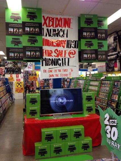 JBErinaFair's tweet photo. @JBErinaFair 17 hours to #xboxone launch ... Open 10.30pm for sale and pick up at 12am..
Bring it on !! http://t.co/PC48TZOMgJ”