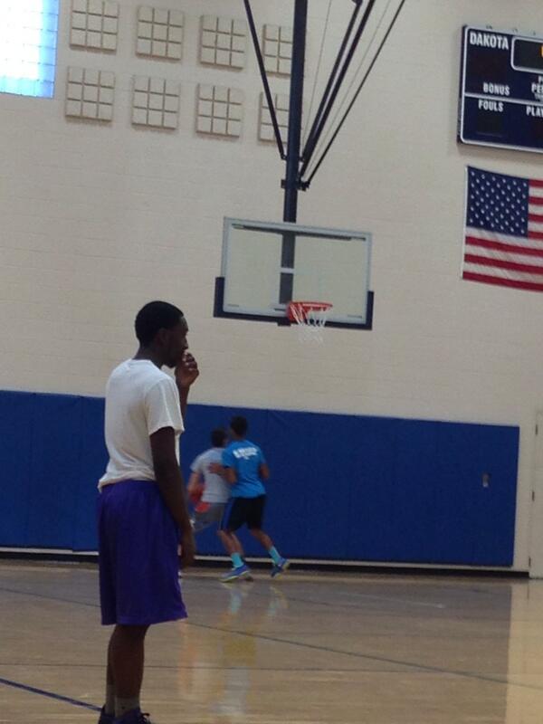 DakotaBball's tweet photo. Puttin in work tryouts #LetsGetIt #DakotaBasketball http://t.co/ItpWh8p2zz