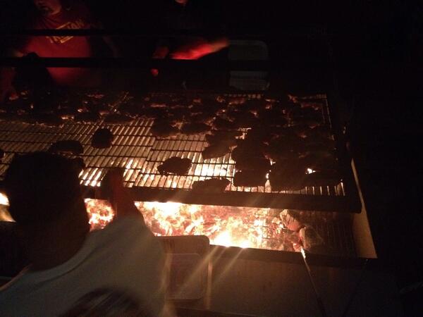 ReBuildSportsRD's tweet image. Ever wonder what 200 16oz steaks look like? Ask @trinityusc... He's fueling football tonight! #ThankyouBakersfield