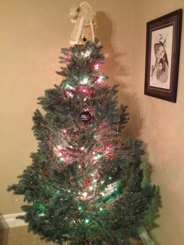 no_shane's tweet photo. Well tis the season to be jolly ;) faaalaalaa http://t.co/u3Zv48NIku