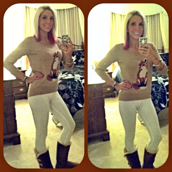 SiberianHusky03's tweet image. Just chillin in my cashmere Fox sweater! Wit ma UGGs on!! #winter #uggs #foxsweater #cashmere #coldWeather