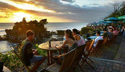 Dweebs?? RT <a href="/tempo_english/">Tempo English</a>: #International| Australia Issues Travel Warning on Indonesia | bit.ly/1hYNSe4|