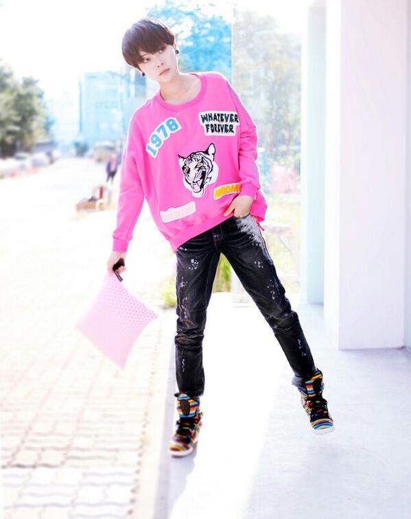 韓国ファッション ネオントレーナーのナムオル風コーデ Http T Co Ryjsiewg