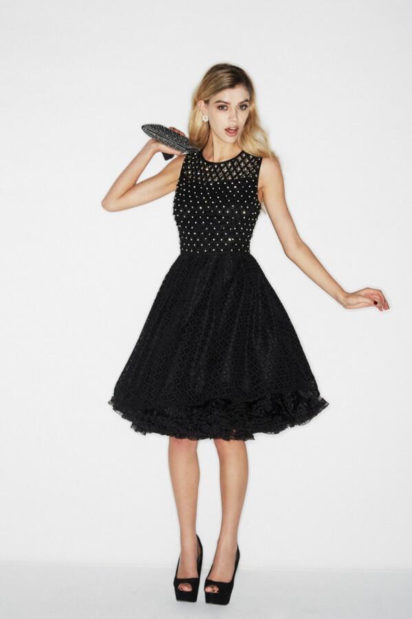LOOK what’s FINALLY online! Our #HeroPartyDress With the code NOVEMBER20 it’s a STEAL €48! bit.ly/1cHsNxU