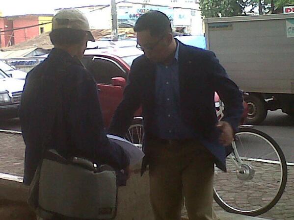 “<a href="/rekti_yoewono/">Rekti Yoewono</a>: “<a href="/ridwankamil/">Ridwan Kamil</a>: Checking skatepark project RT <a href="/fajarfitrah8/">Fajar Fitrah</a>: lewat baltos ”” walikota keren