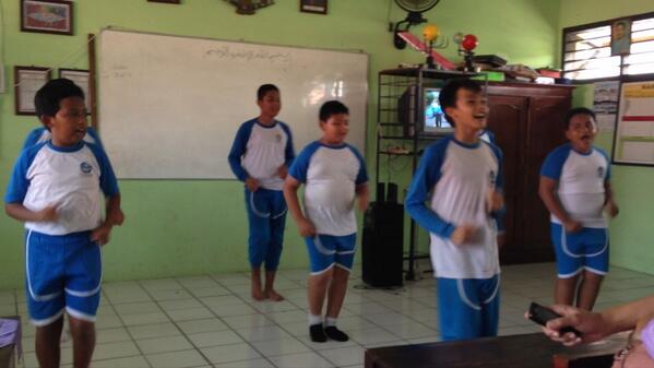 AlumniKB52013's tweet image. Kelompok rafly senam^^