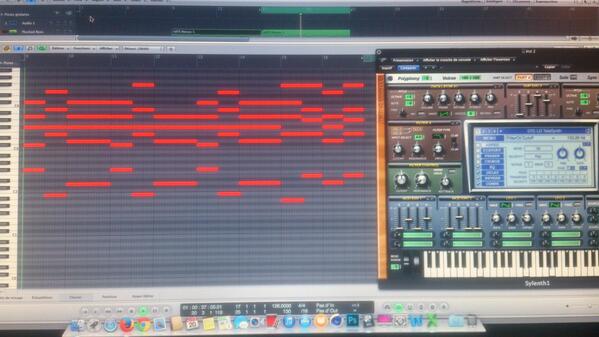 ss_ventura's tweet photo. Mon coté deadmau5 ! A vouloir faire n importe qu elle style de son ! C est les accords de mon prochain track prog http://t.co/wI8fUH38aV