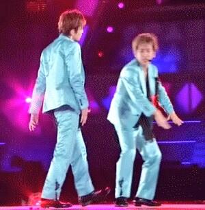 1983_0617_nino's tweet photo. rtした人全員ﾌｫﾛｰする 
#これだけで嵐曲が解った人rt http://t.co/DRdPO7mNai