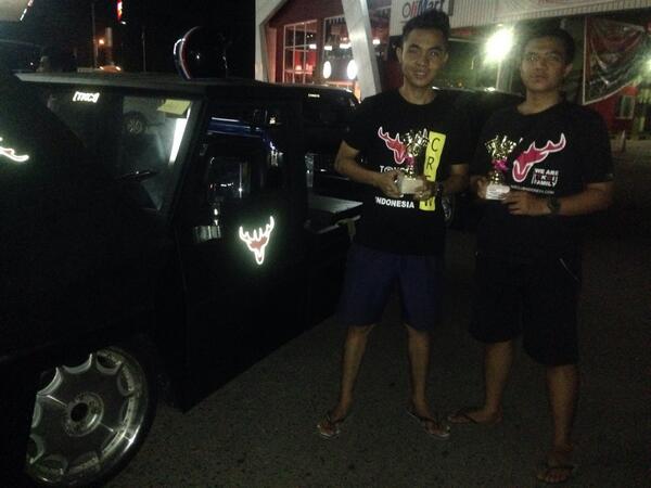 TKCI_Palembang's tweet photo. The best Too Damn Low &amp; The Best retro custom Contest @comcustom !! Penyemangat Kloter 2 gaasspoll #JAMNAS9TKCI http://t.co/iWEBxLt5h0