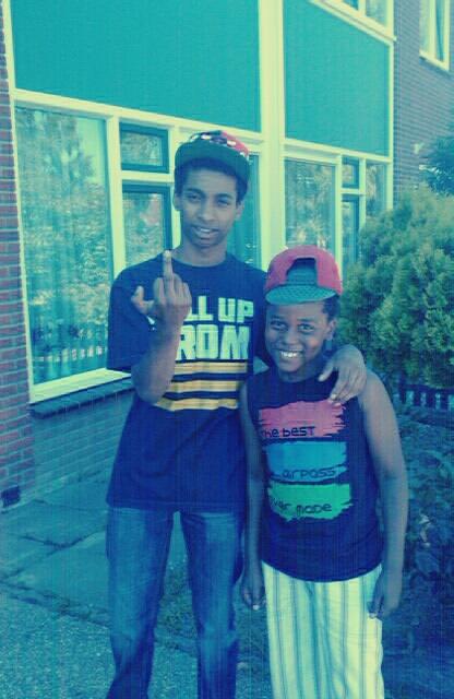 woenselboy040's tweet photo. Met othman @alausy http://t.co/SL80IosFoW