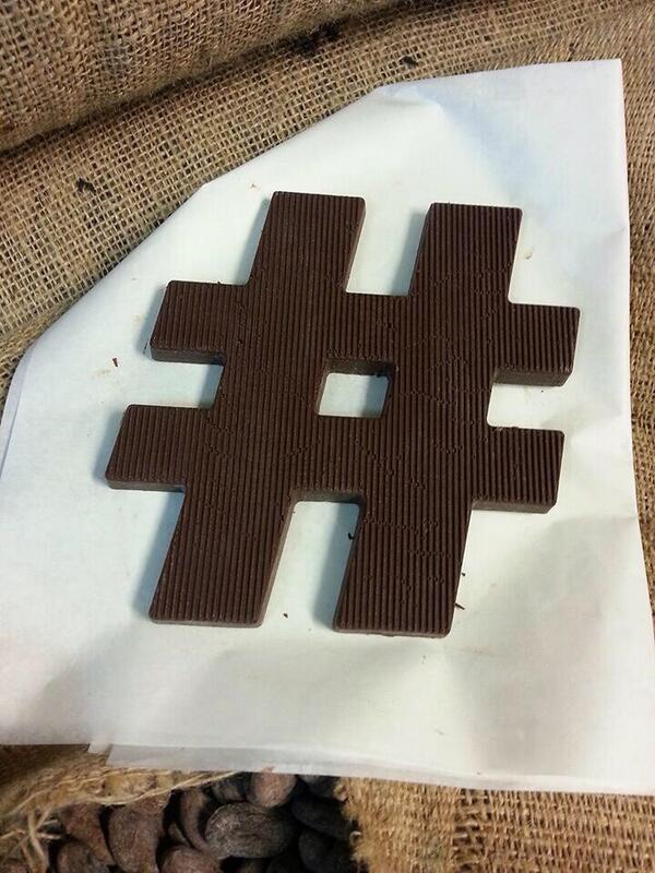 Chocolademakers's tweet image. Geweldig! Daar is de eerste #chocolade #! Goed gedaan @ChocoHashtag, gefeliciteerd!