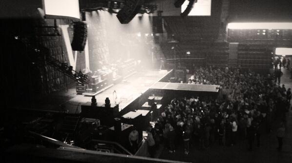 ALMOST TIME, NOTTINGHAM! RT @RuthTaylor_: Cant wait to see @youmeatsix  and @30SECONDSTOMARS to hit this stage!