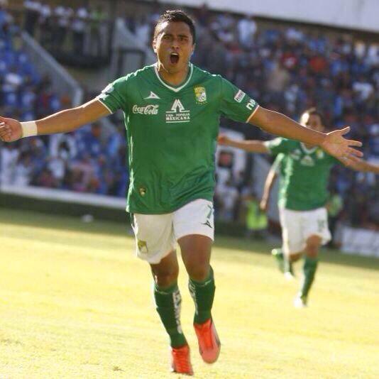 Escuelaleonfc's tweet photo. Cada vez menos tiempo para lograr el sueño, inscríbete ahora al 3480343 @86Aris55 @Chapomontes10 @gullit27 http://t.co/CEiN2yiWV3
