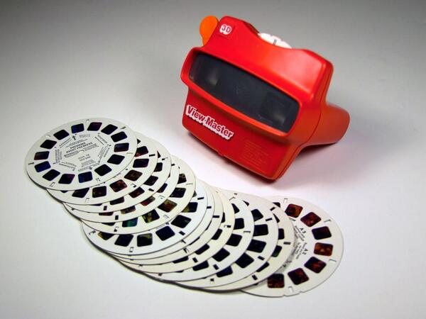 MamboOnTheRadio's tweet photo. Before #Netflix there was #ViewMaster3D #OldSchool http://t.co/qFxwcGdR8m
