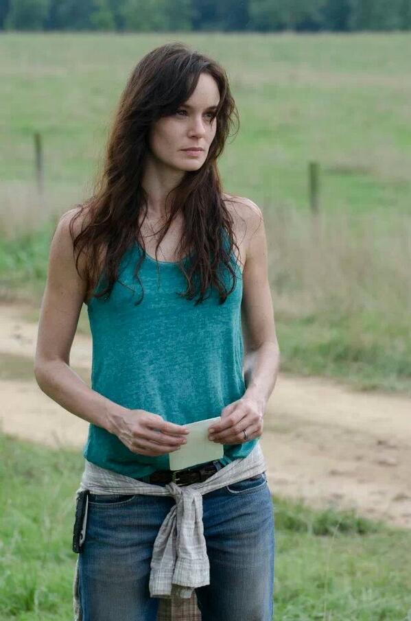 walkingdeadfa18's tweet image. beautiful actress Sarah Wayne, Collins